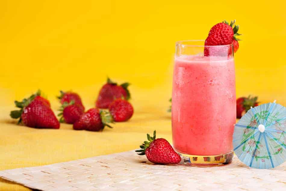 lactation drink recipe to increase milk supply. starbucks pink drink copycat with strawberry